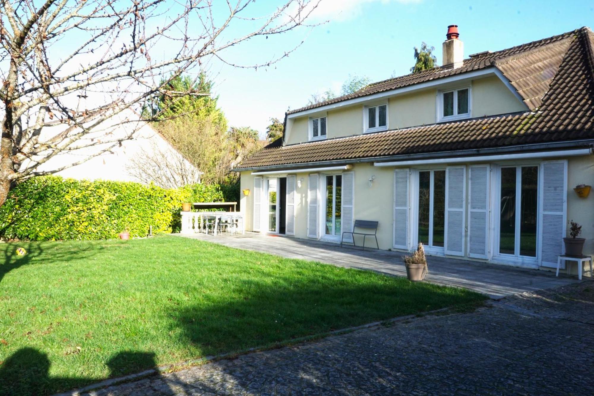 M&A Maison De Campagne/ Disney/Paris/Wifi/Jeux Croissy-Beaubourg Exterior foto